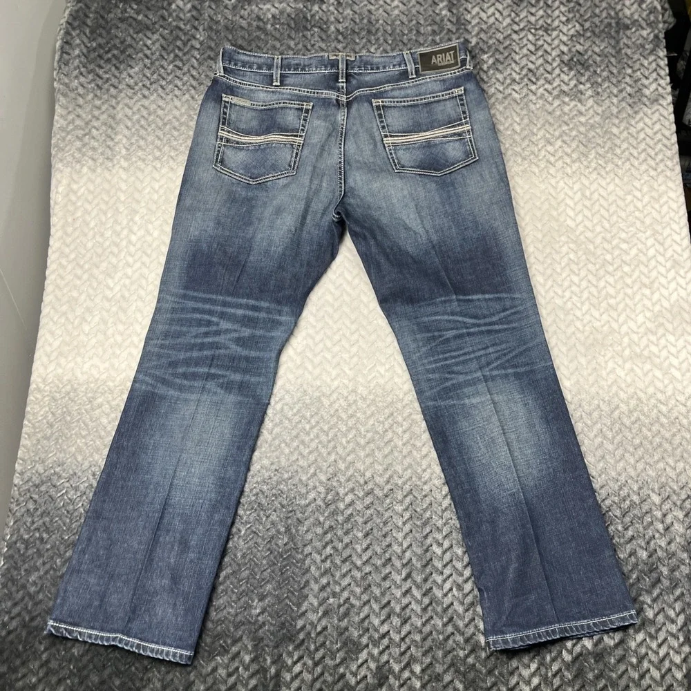 Ariat Jeans 38x32 M4 Low Rise Boot Cut Work Jeans Denim Med Wash EUC